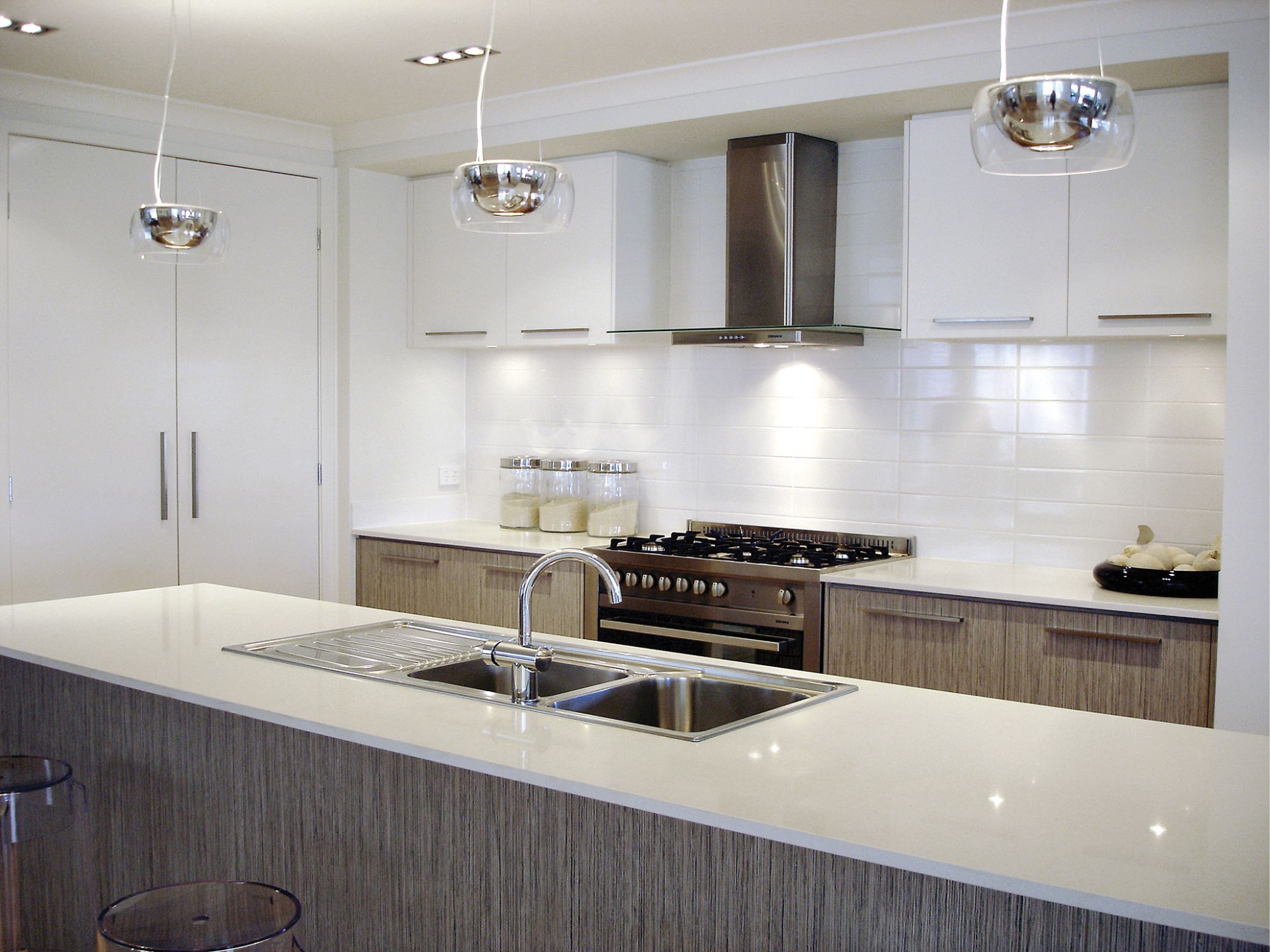 Traditions White Glossy 4x16 | Marino Tile NY